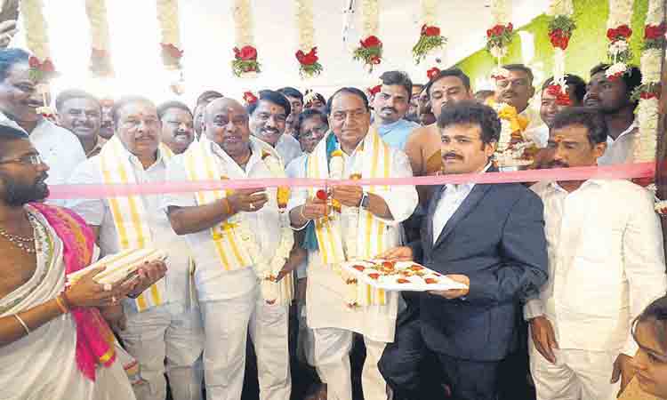 నాణ్యమైన వైద్యం అందించాలి