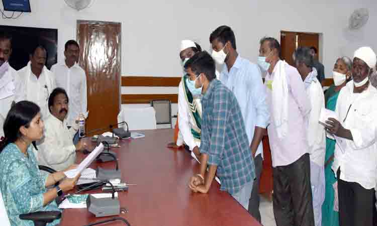 సమస్యల పరిష్కారానికి చర్యలు చేపట్టాలి