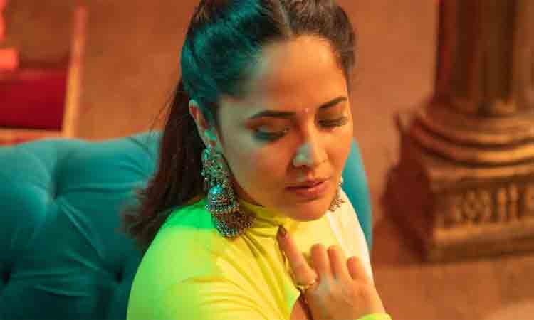 Anasuya Bharadwaj | ‘హ్య‌పి ఫూల్స్ డే’ అంటూ అన‌సూయ ట్వీట్‌.. ట్రోల్ చేస్తున్న నెటీజ‌న్లు