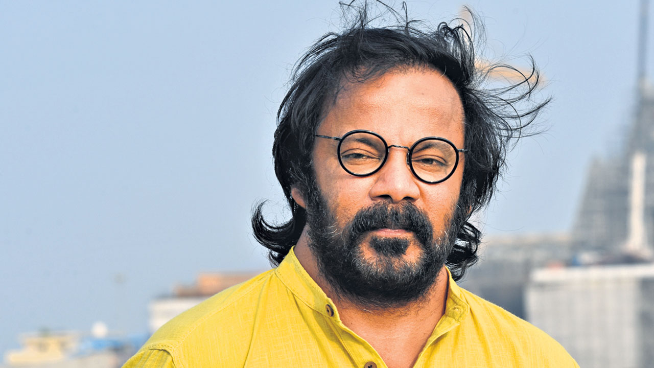 యాదాద్రి ఆల‌య పున‌ర్నిర్మాణం గురించి ఆర్ట్ డైరెక్ట‌ర్ ఆనందసాయి ఏం చెప్పారంటే..