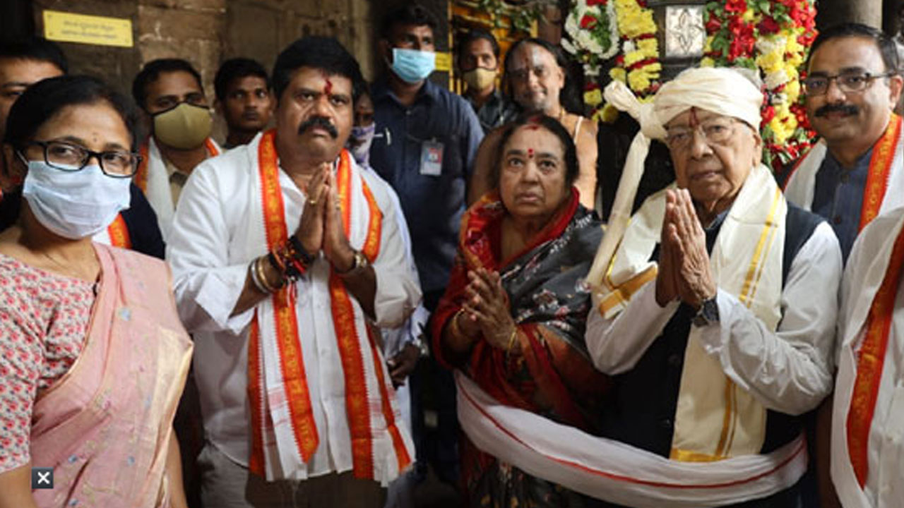 సింహాచ‌లం నృసింహ స్వామిని ద‌ర్శించుకున్న ఏపీ గ‌వ‌ర్న‌ర్