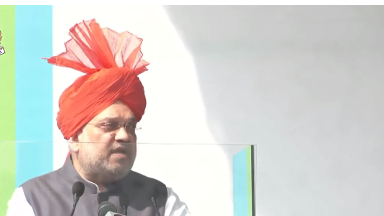 సీఆర్పీఎఫ్ బ‌ల‌గాలు అవ‌స‌రం లేని క‌శ్మీర్‌ను చూస్తాం : అమిత్ షా