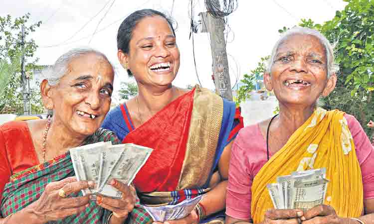 57 ఏండ్లు దాటిన వారికి పింఛను