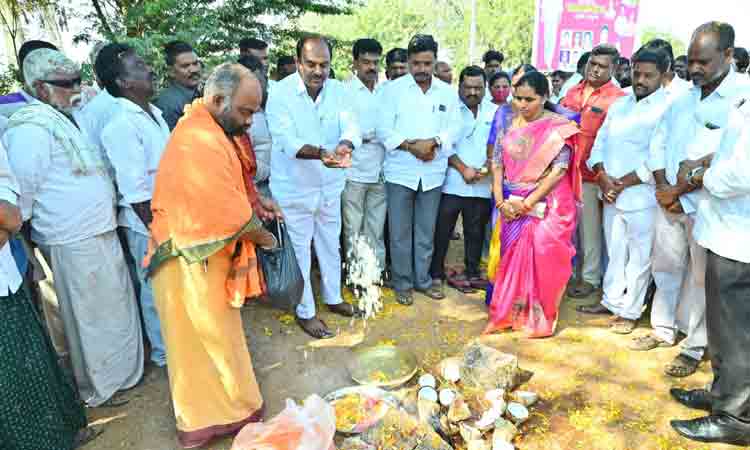 సీఎం కేసీఆర్‌ పాలనలో ప్రతి గ్రామం అభివృద్ధి : ఎమ్మెల్యే బండ్ల