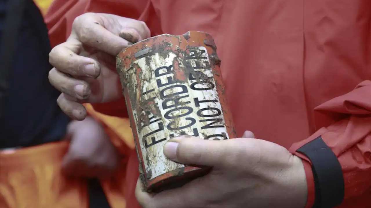 చైనా విమాన ప్రమాదం ఘటనలో లభించిన రెండో బ్లాక్‌ బాక్స్‌