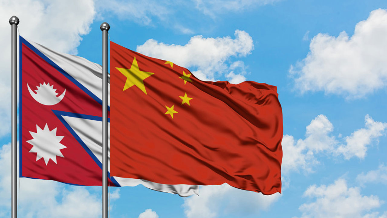 SriLanka in China net |  మళ్లీ డ్రాగన్ `వల`లోకి శ్రీలంక.. ఎమర్జెన్సీ సాయం కోసం ఇలా !