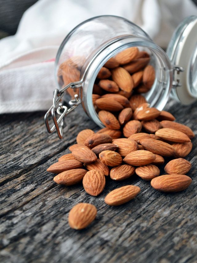 బాదంతో అందాన్ని ఇలా పెంచుకోండి..