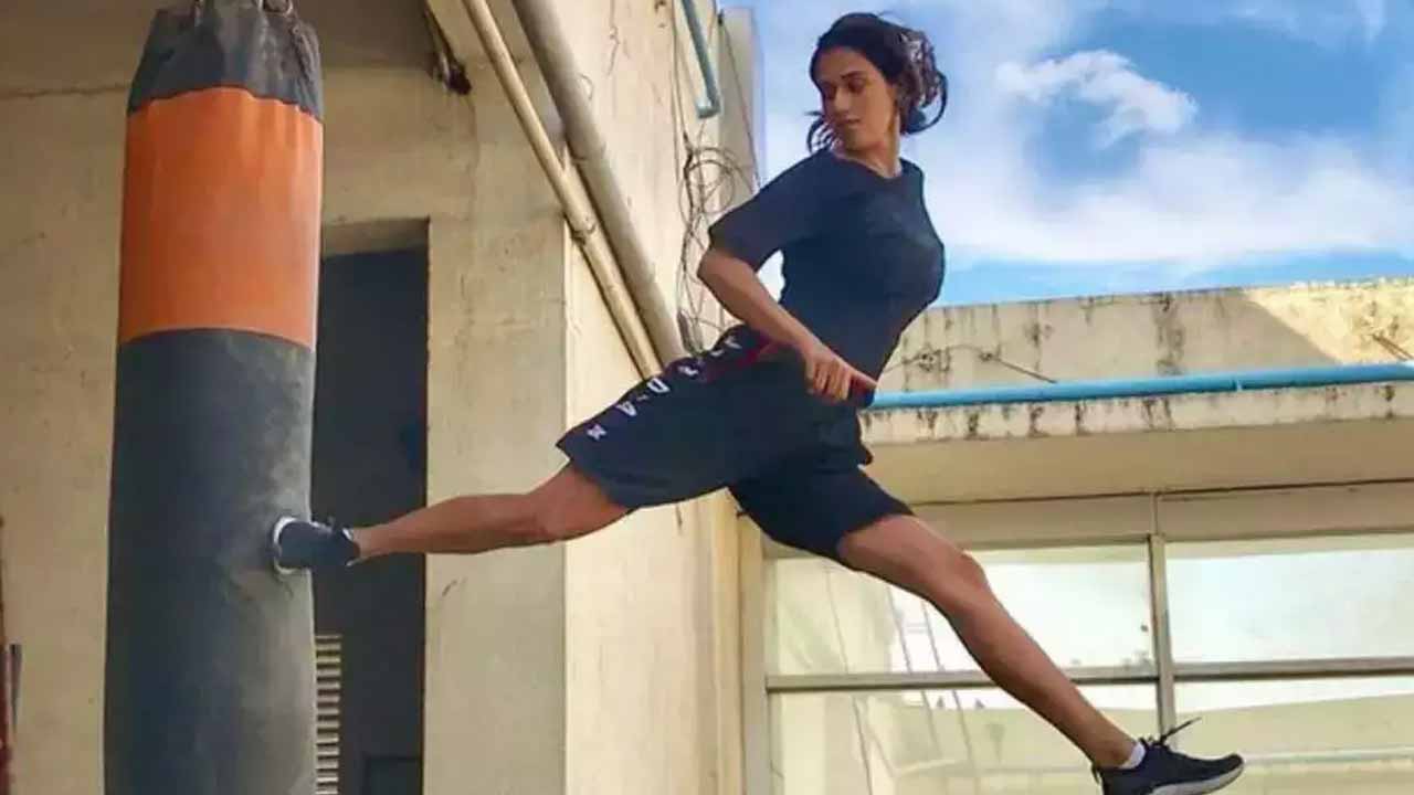 దిశాప‌టానీ ట్రిపుల్ కిక్స్ వ‌ర్కౌట్ వీడియో వైర‌ల్‌..ఈ కిక్స్‌తో ఎన్నో ఆరోగ్య ప్ర‌యోజ‌నాలు!!