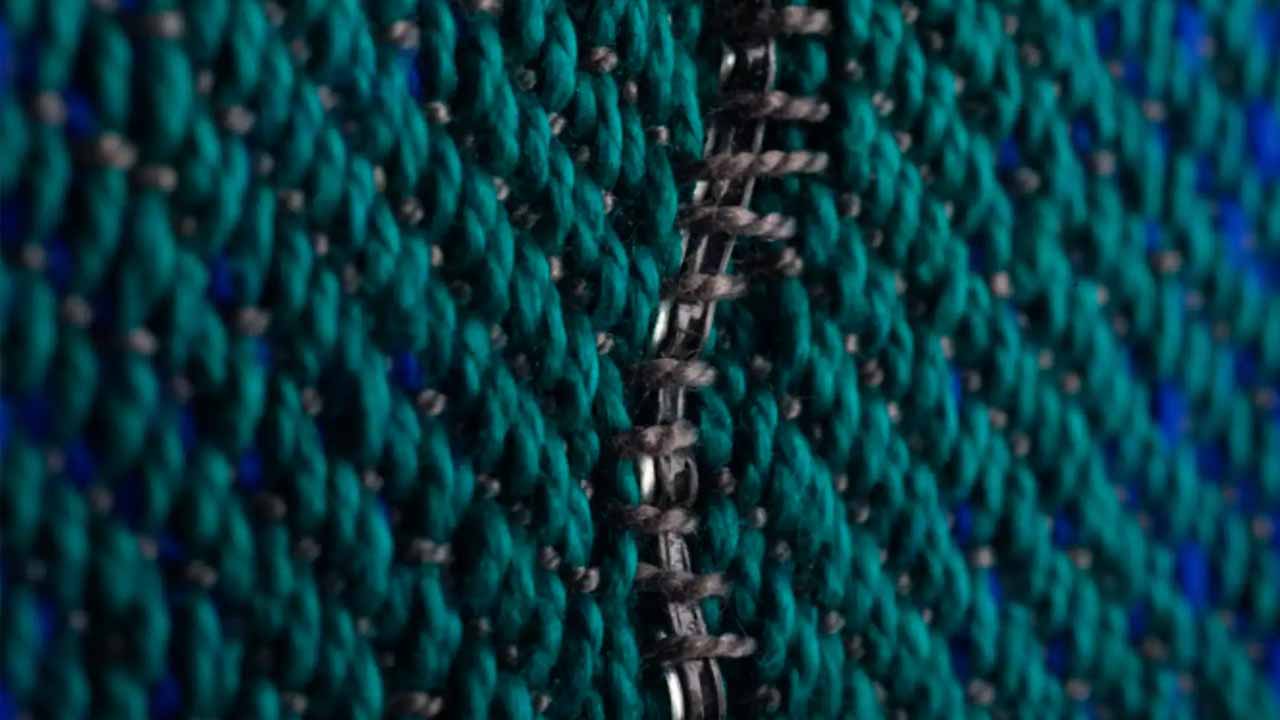 ఈ వ‌స్త్రం ధ‌రిస్తే చాలు మీ హార్ట్ రేట్ తెలిసిపోతుంది.. మ‌సాచూసెట్స్ ఇన్‌స్టిట్యూట్ ఆఫ్ టెక్నాల‌జీ అద్భుత ఆవిష్క‌ర‌ణ‌!!