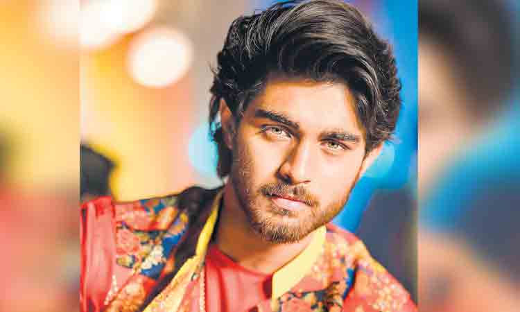 సరికొత్త క్యారెక్టర్‌తో రోషన్‌