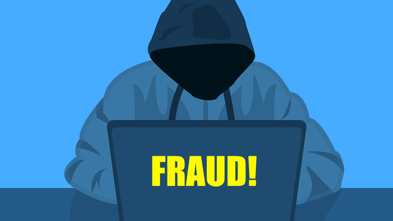 వైట్‌కాలర్‌ నేరస్తుడు అరెస్ట్‌