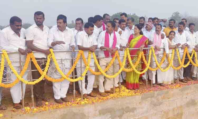 వడివడిగా ‘గండి చెరువు’కు గోదావరి జలాలు ..