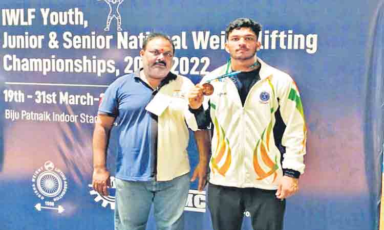 గణేశ్కు కాంస్యం