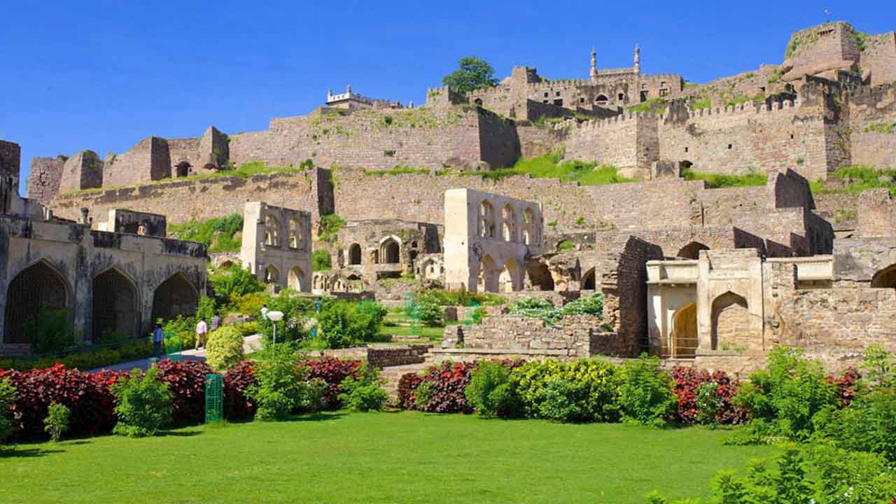 నిజాం రాజ్యంలో భూ యాజమాన్యం ఎలా ఉండేది?