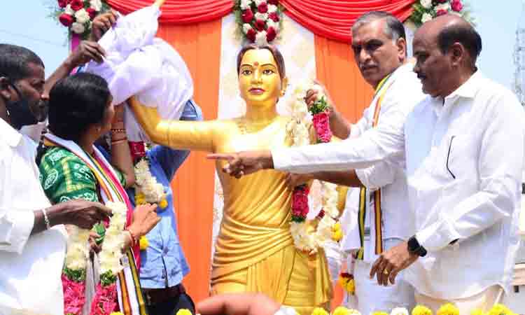 మెదక్‌లో పలు అభివృద్ధి పనులను ప్రారంభించిన మంత్రి హరీశ్‌రావు