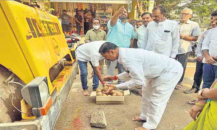 బోడుప్పల్‌ అభివృద్ధికి పెద్దపీట 