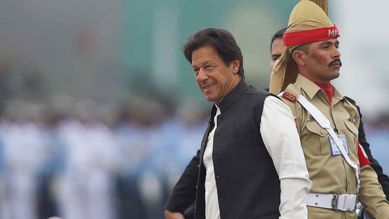 రాజీనామా చేసి, ముంద‌స్తుకు వెళ్ల‌నున్న ప్ర‌ధాని ఇమ్రాన్‌