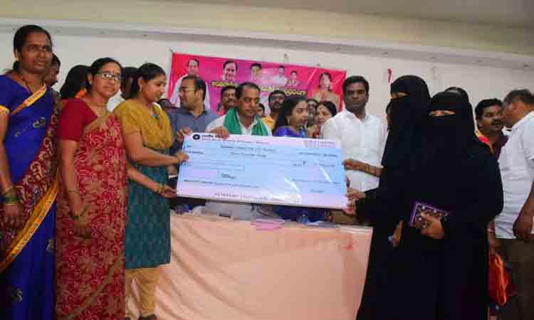 మహిళల సంక్షేమమే ఆయన ధ్యేయం : మంత్రి ఇంద్రకరణ్‌రెడ్డి