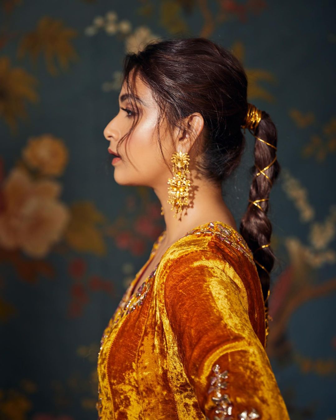 instagram/anupamaparameswaran96