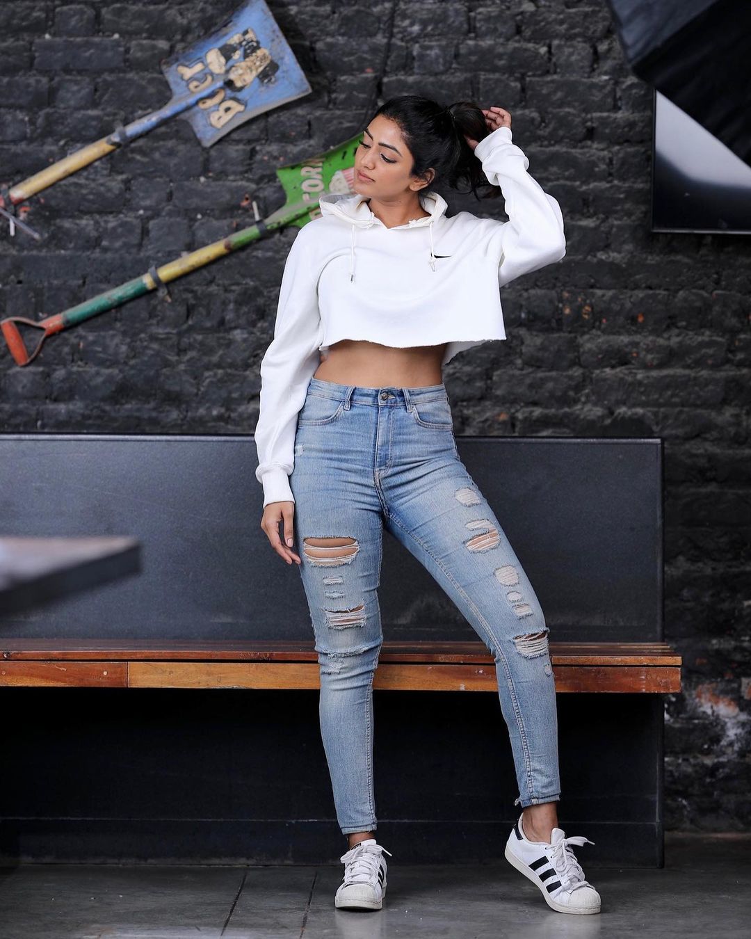 instagram/i_nivethathomas