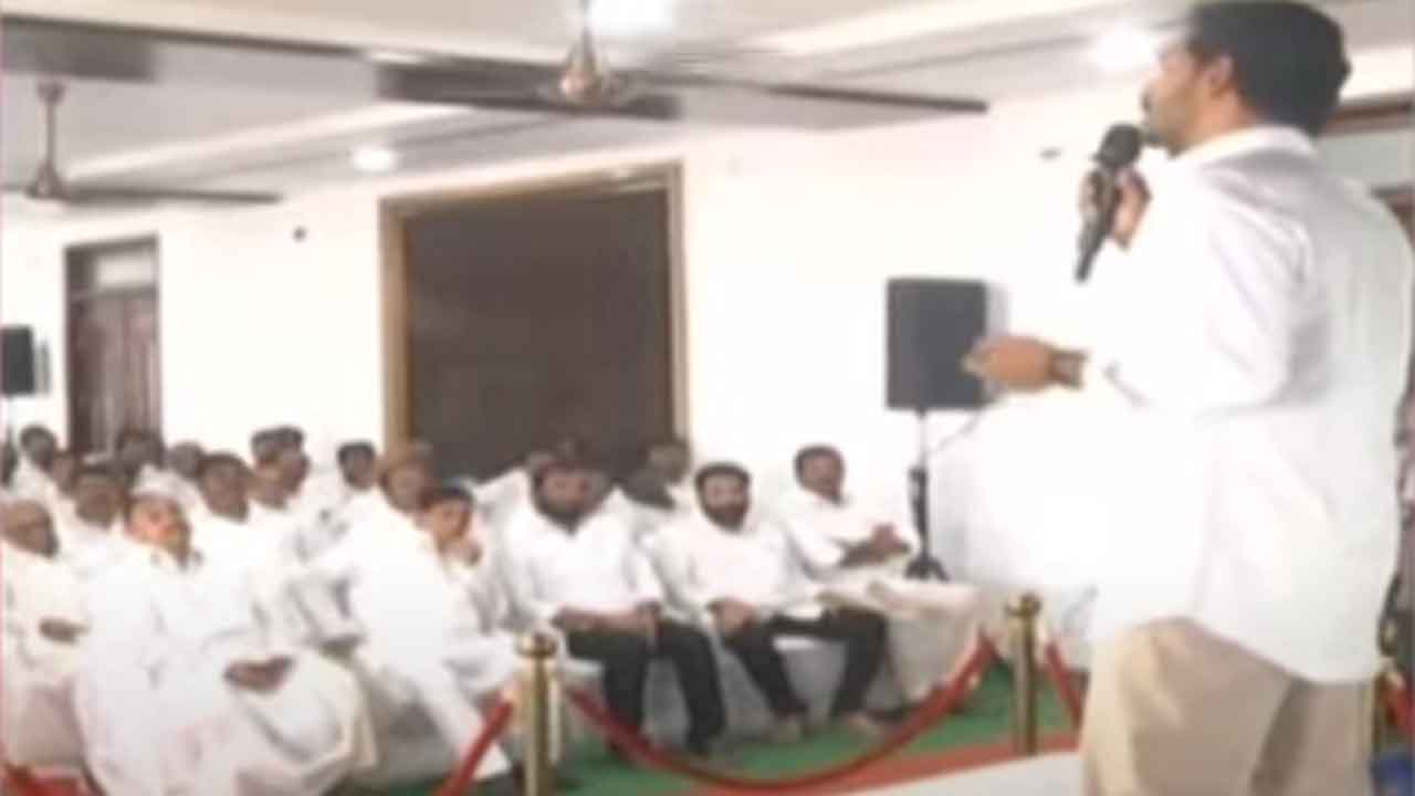 రానున్నది పరీక్షా సమయం.. కలిసికట్టుగా ముందుకెళ్దాం: ఎమ్మెల్యేలకు జగన్‌ దిశానిర్దేశం