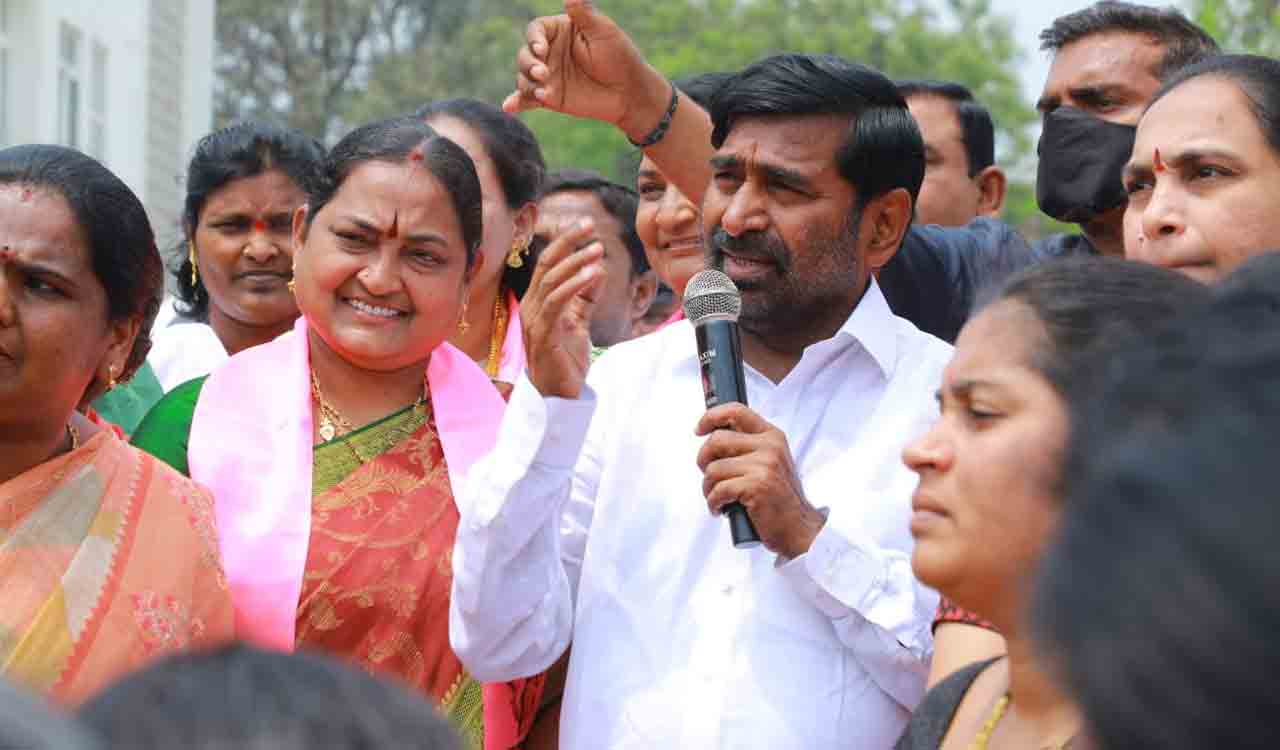 పెట్టుబడి దారుల కొమ్ము కాస్తున్న మోదీ సర్కార్  : మంత్రి జగదీష్‌రెడ్డి