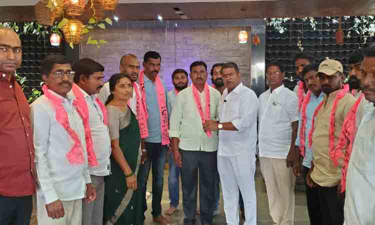 ఎమ్మెల్యే జీవన్‌రెడ్డి సమక్షంలో టీఆర్‌ఎస్‌లో చేరికలు