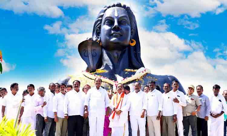 14 అడుగుల శివుని విగ్రహాన్ని ప్రతిష్టించిన ఎమ్మెల్యే కృష్ణమోహన్ రెడ్డి
