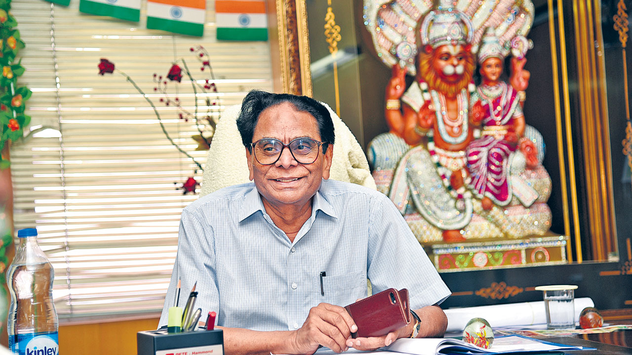 Yadadri Temple | సీఎం కేసీఆర్ మ‌నో సంక‌ల్పాన్ని వాస్త‌వంలోకి తీసుకొచ్చింది ఈయ‌నే..!