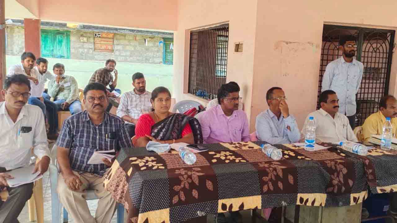 ఆ అంగడి వేలానికి రూ.2.16 కోట్లు..! ఎక్కడంటే