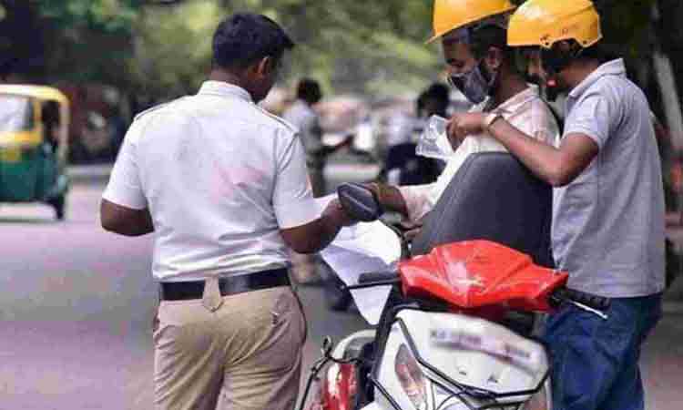 వాహన దారులరా.. త్వరపడండి !