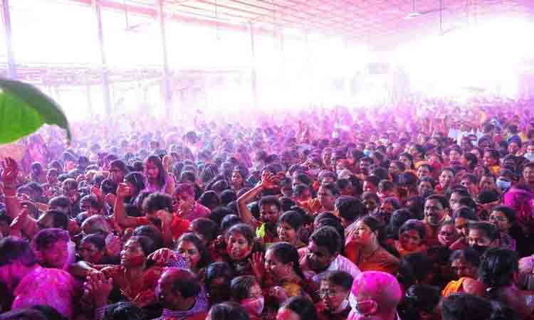 హోలీ సంబురాలు