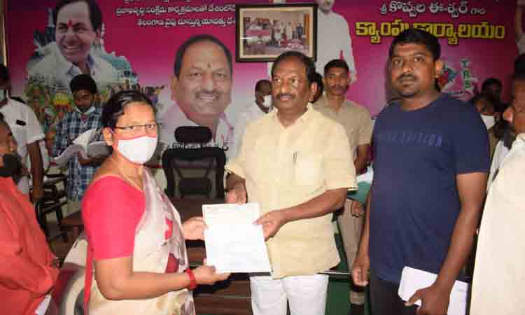 కార్యకర్తలకు అండగా టీఆర్ఎస్ : మంత్రి కొప్పుల
