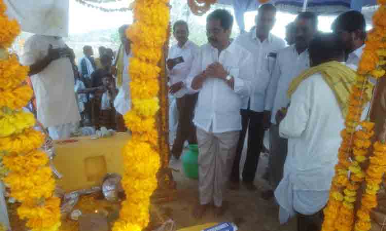 భక్తి శ్రద్ధలతో బండారు ఉత్సవాలు