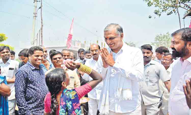 ధాన్యం కొనుగోళ్లపై మంత్రి హరీశ్‌రావు