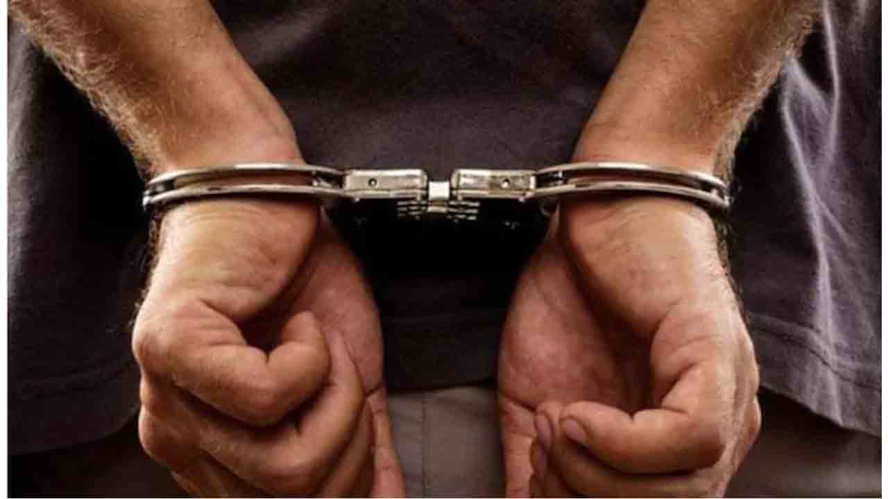 దారుణం | స్కూల్ వాష్‌రూంలో బాలిక‌పై లైంగిక దాడి : నిందితుడి అరెస్ట్‌