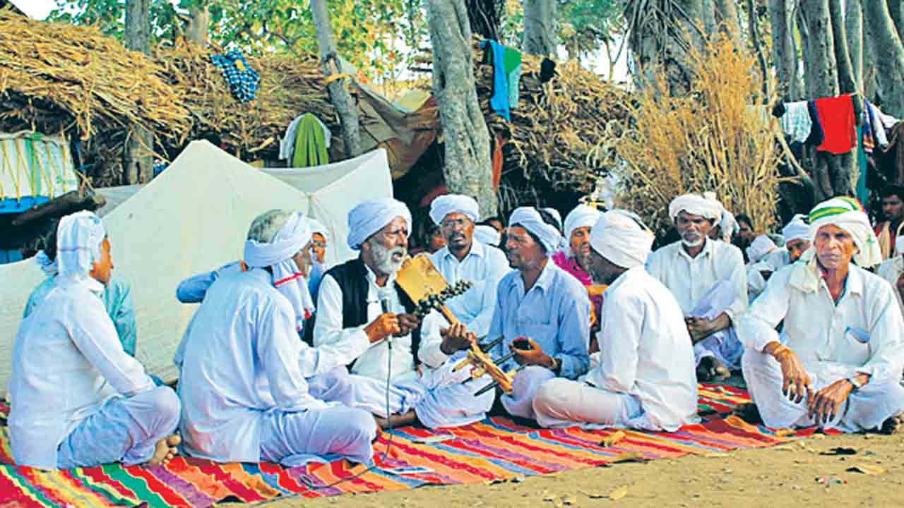 Raj Gonds | రాజ్‌ గోండుల చరిత్రను కాపాడటంలో ప్రధానపాత్ర పోషించేది వీళ్లే..