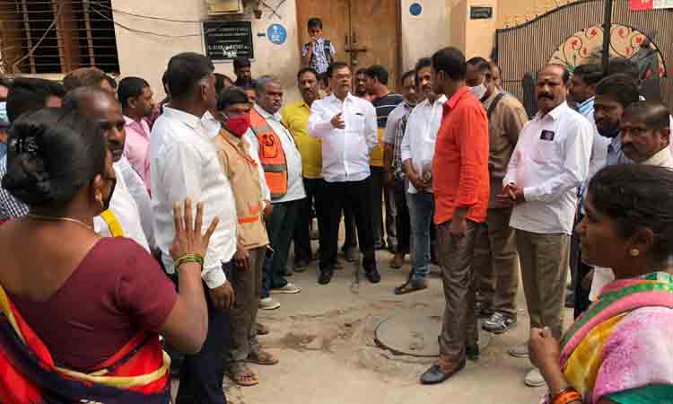 సమస్యల పరిష్కారానికి  సత్వర చర్యలు : ఎమ్మెల్యే వెంకటేశ్‌