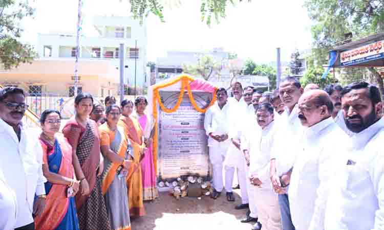 సమిష్టి కృషితోనే అభివృద్ధి సాధ్యం : ఎమ్మెల్యే మహిపాల్‌రెడ్డి