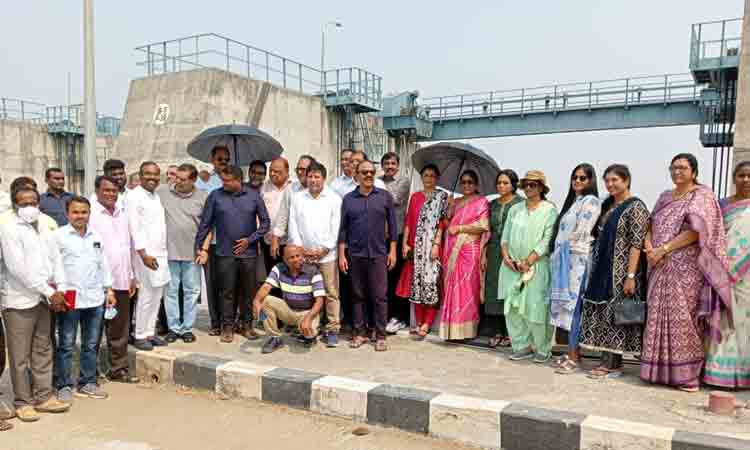 కాళేశ్వరం ప్రాజెక్ట్‌ను సందర్శించిన ఎంపీలు వెంకటేశ్‌ నేత, రంజిత్‌ రెడ్డి