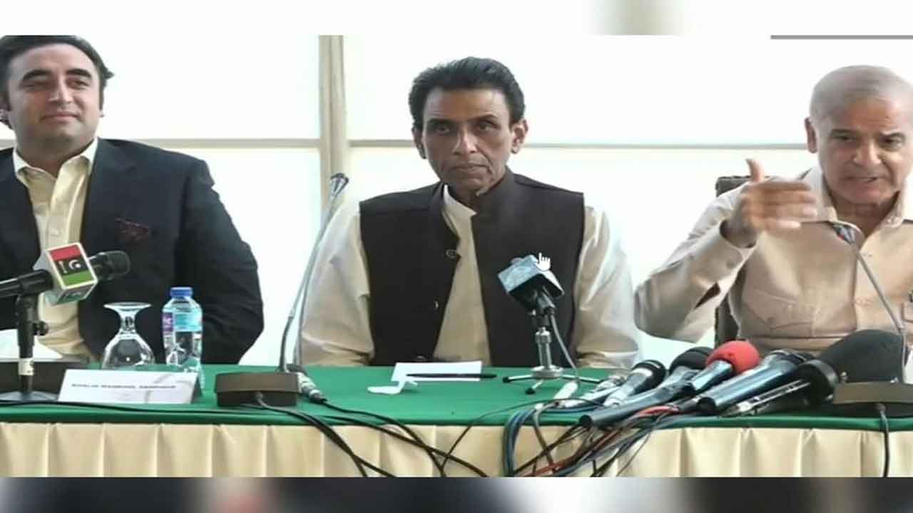 ఇమ్రాన్ ఇంటికి వెళ్లాల్సిందే… ముక్త‌కంఠంతో డిమాండ్ చేసిన ప్ర‌తిప‌క్షాలు