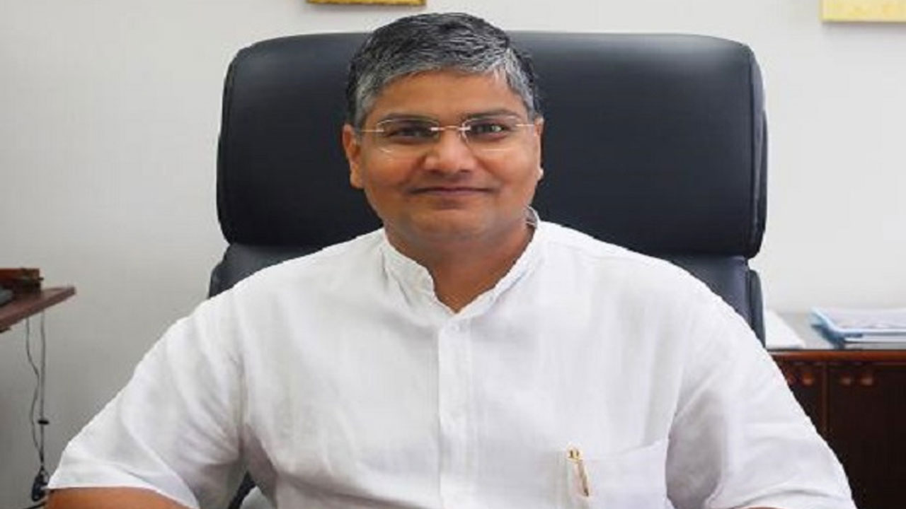 చైనాలో భార‌త రాయ‌బారి ప్ర‌దీప్ రావ‌త్‌ను తెగ మెచ్చుకుంటున్న చైనా స‌ర్కార్‌