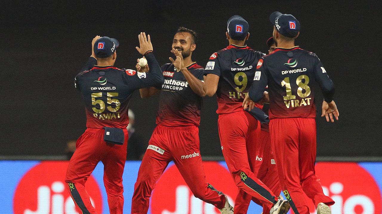 RCB vs KKR | ఉత్కంఠ పోరులో కోల్‌క‌తాపై బెంగ‌ళూరు విజయం