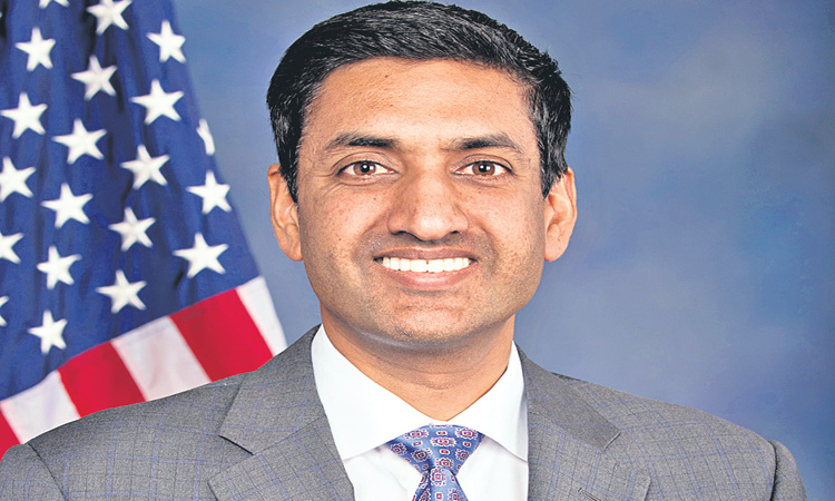 అమెరికా అధ్యక్ష రేసులో భారత సంతతి వ్యక్తి!