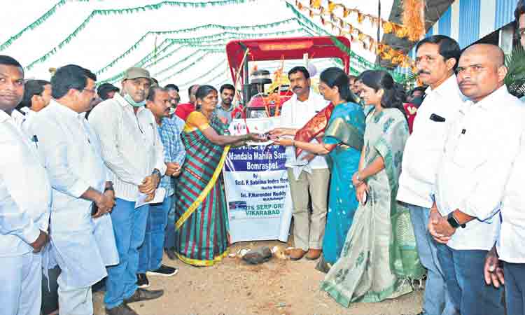 మహిళల అభ్యున్నతికి చేయూత