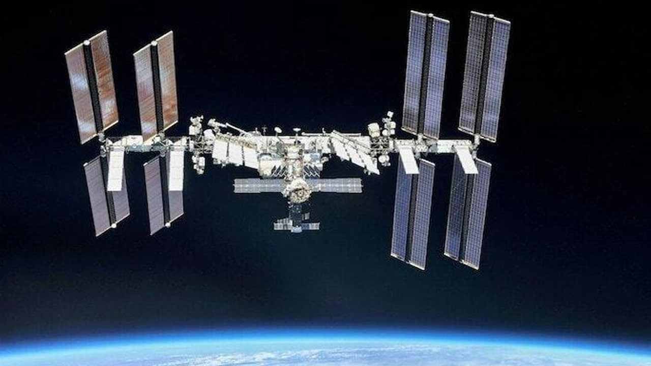 Russia: అంత‌ర్జాతీయ అంత‌రిక్ష కేంద్రానికి ముగ్గురు ర‌ష్యా వ్యోమ‌గాములు!!