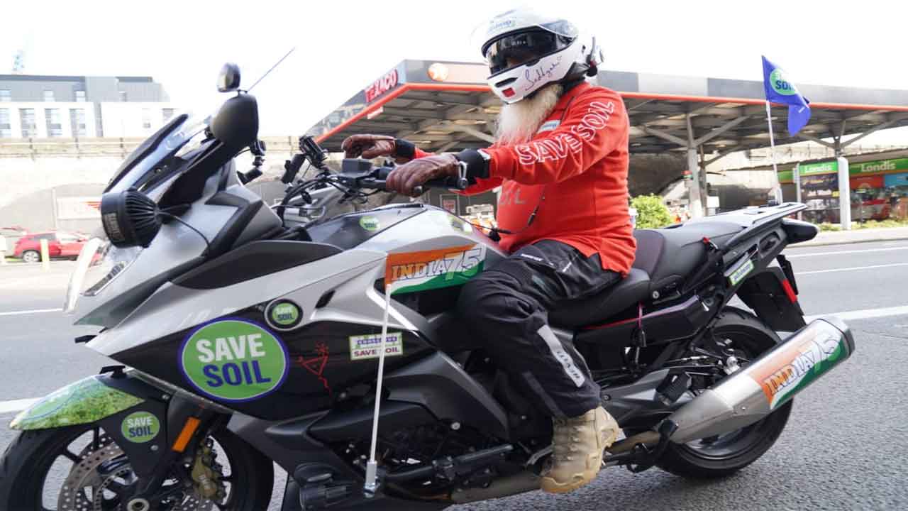 బీఎండ‌బ్ల్యూ బైక్‌పై స‌ద్గురు.. 30వేల కిలోమీట‌ర్ల జ‌ర్నీ.. ఎందుకో తెలుసా?