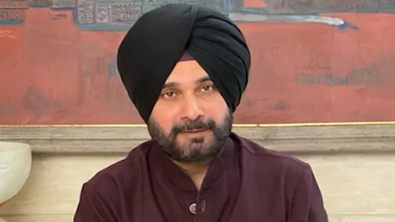 పంజాబ్‌లో కొత్త యుగం ప్రారంభ‌మైందంటూ సిద్దూ ప్ర‌శంస‌లు