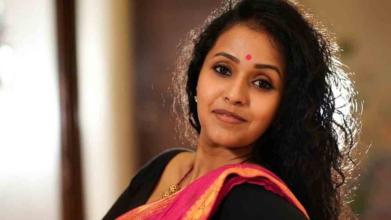 Singer Smitha | ఆ రాత్రి నిద్ర ప‌ట్ట‌లేదు.. ఎమోష‌న‌ల్ అయిన సింగ‌ర్ స్మిత‌