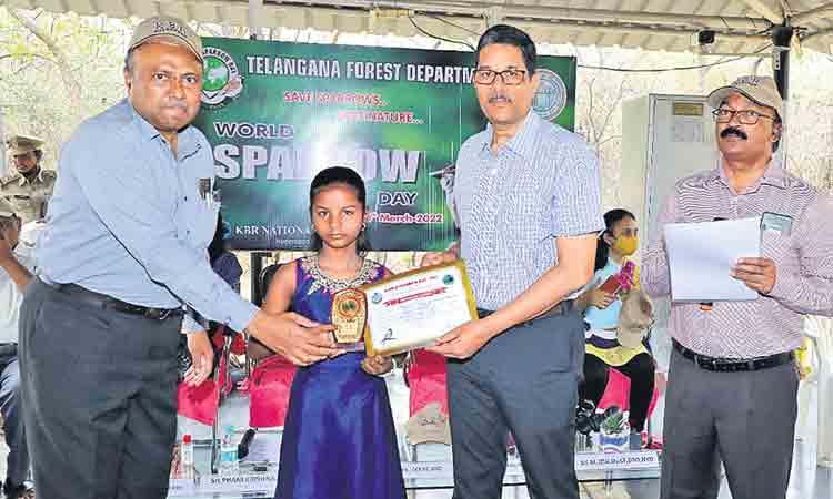 పిచ్చుకలను కాపాడుదాం